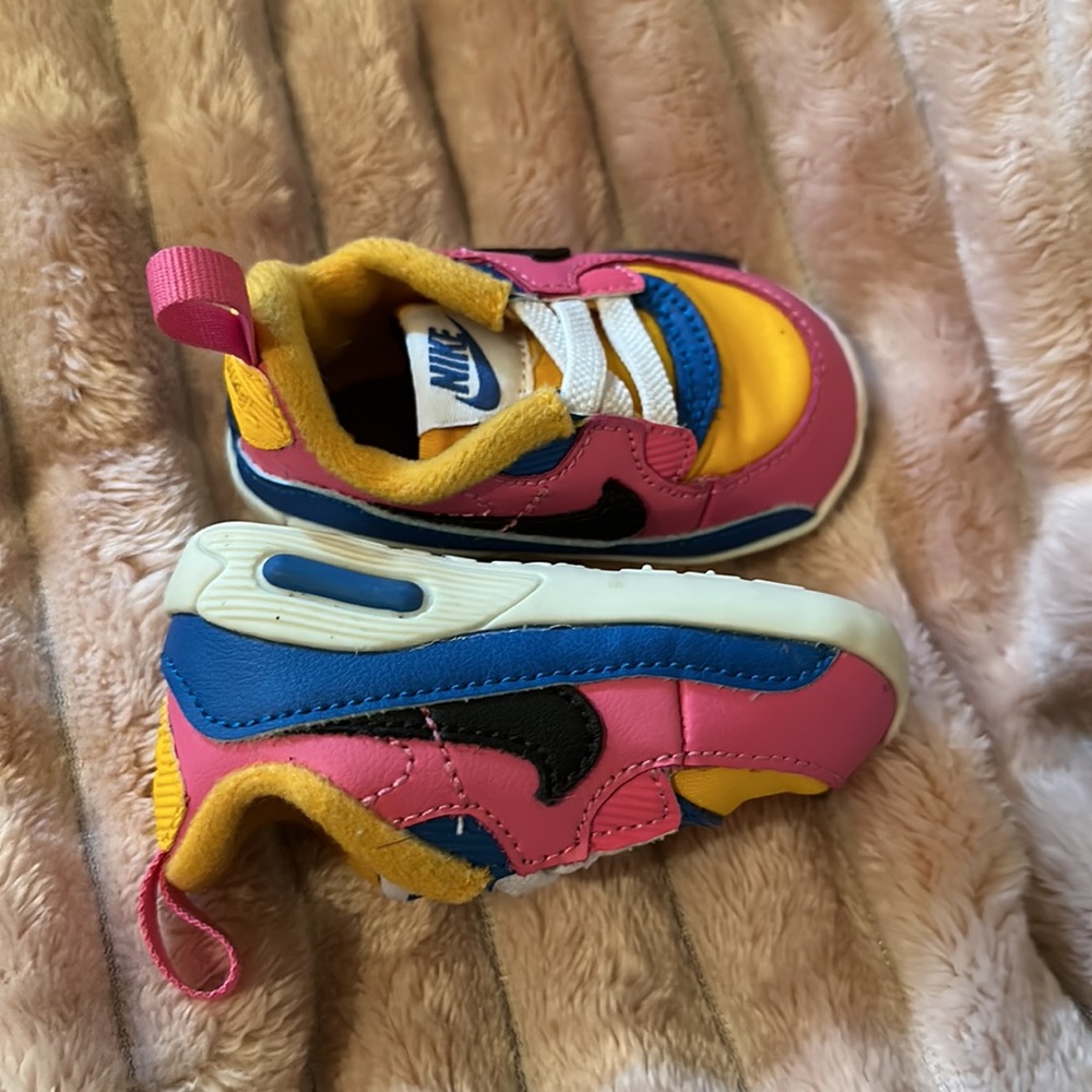 Nike Air Max crib